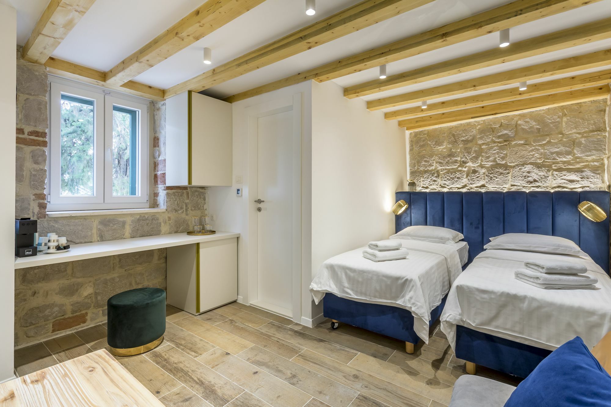 Miara Luxury Rooms สปลิท ภายนอก รูปภาพ